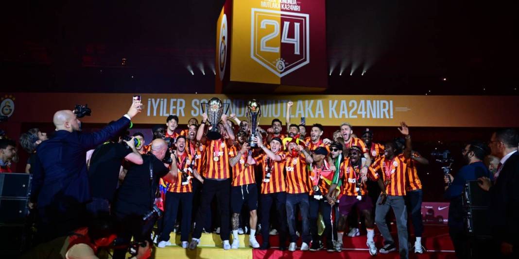 Şampiyon Galatasaray Görkemli Kutlamayla Kupalarına Kavuştu 8